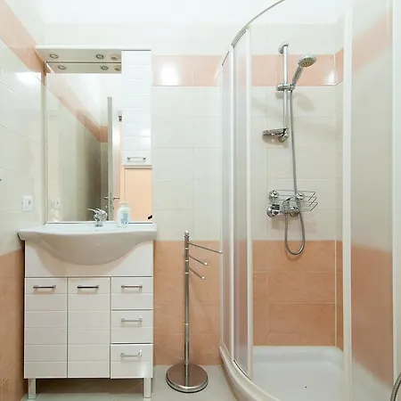 Beethoven Small Studio *