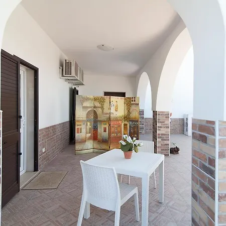 Beethoven Small Studio * Porto Cesareo
